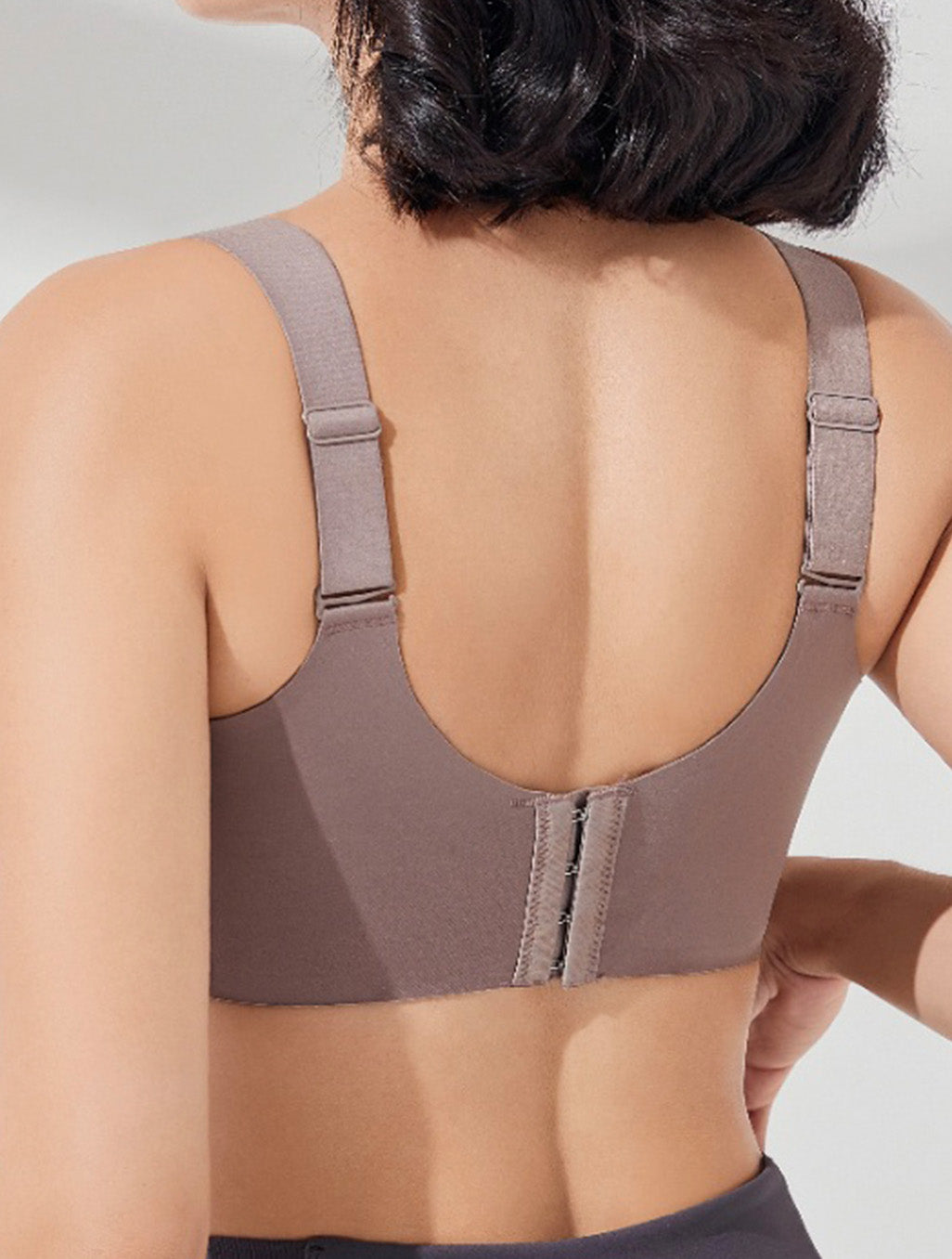 Featherlight Full Support Seamless Bra Up to D Cup